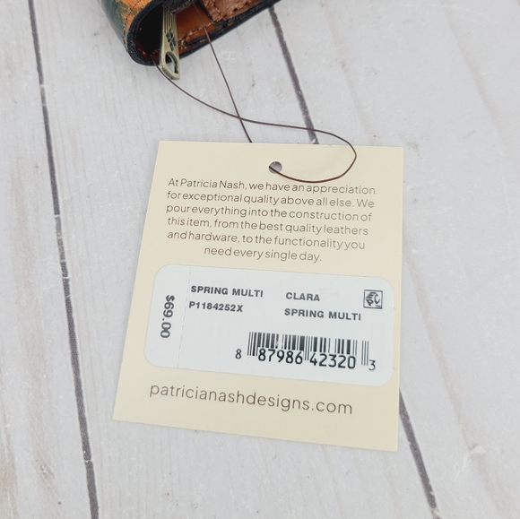 Patricia Nash Clara Wallet - Picture 10 of 10